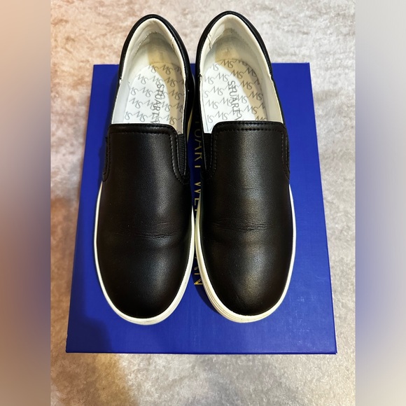 Stuart Weitzman slip on size 5.5/36 - Picture 3 of 7